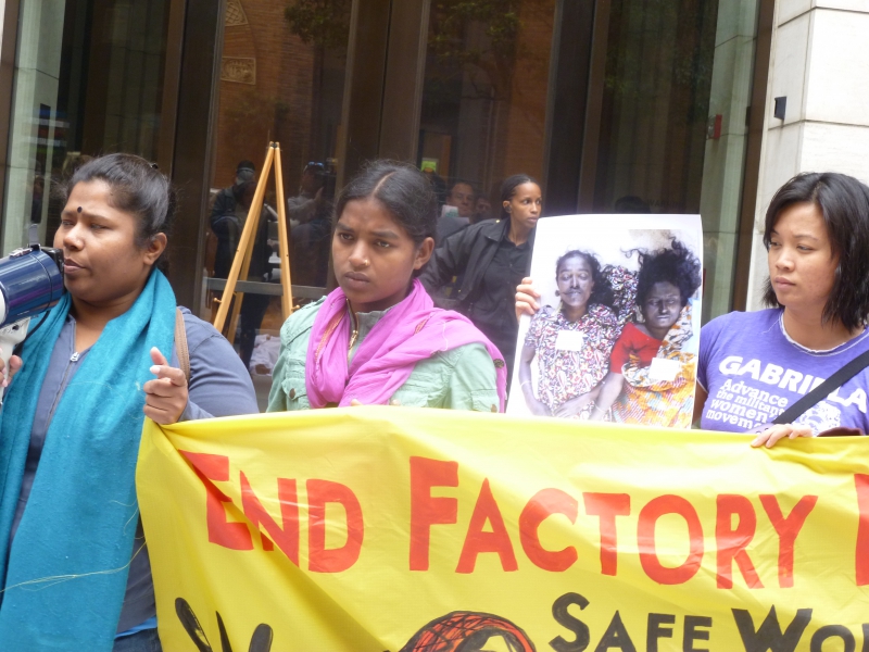 800_gap_sf_bangladeshi_garment_workers.jpg 