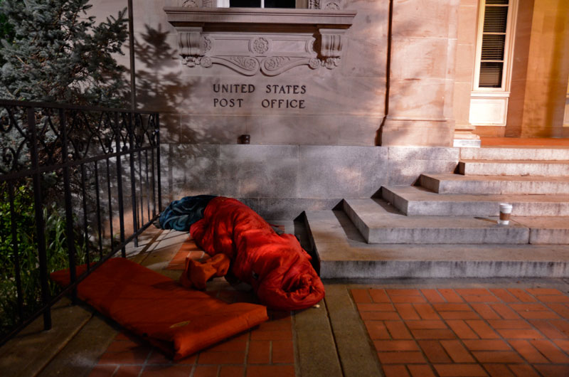 sleep-protest-santa-cruz-post-office-april-21-2013-5.jpg 