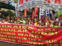 200_2013-1-may-day-nagkaisa-philippines.jpg original image ( 410x298)