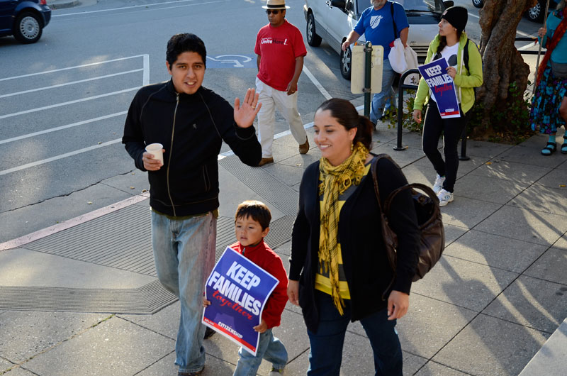 may-day-immigration-reform-santa-cruz-2013-10.jpg 