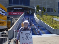 200_shaqshame.jpg original image ( 480x640)
