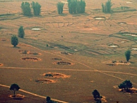 200_bombcratweb.jpg original image ( 300x196)