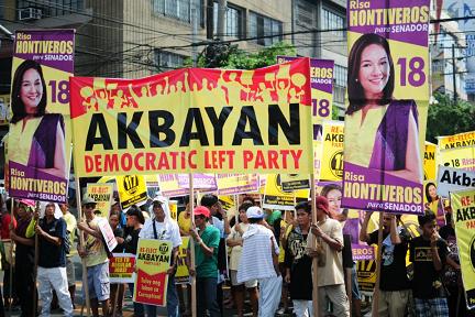 241543903-akbayan-delphi-risa-hontiveros-rh.jpg 