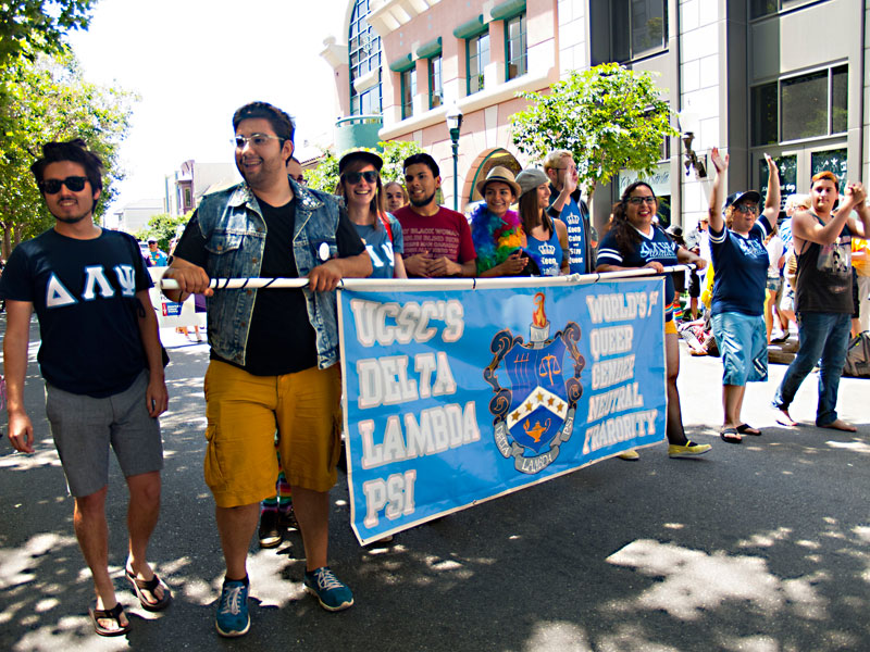 santa-cruz-pride_12_6-2-13.jpg 