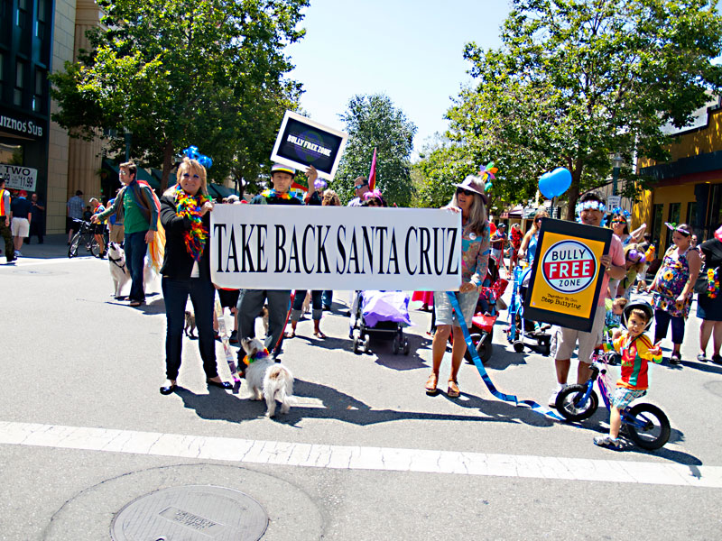 santa-cruz-pride_4_6-2-13.jpg 