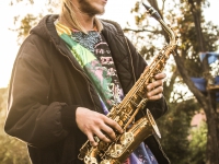 200_hayes_valley_farm_sax_player.jpg original image ( 1568x2352)