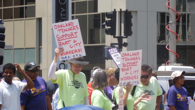 800_oakland_teachers_support_oakland_city_workers___bart_strikers7_1_13.jpg 