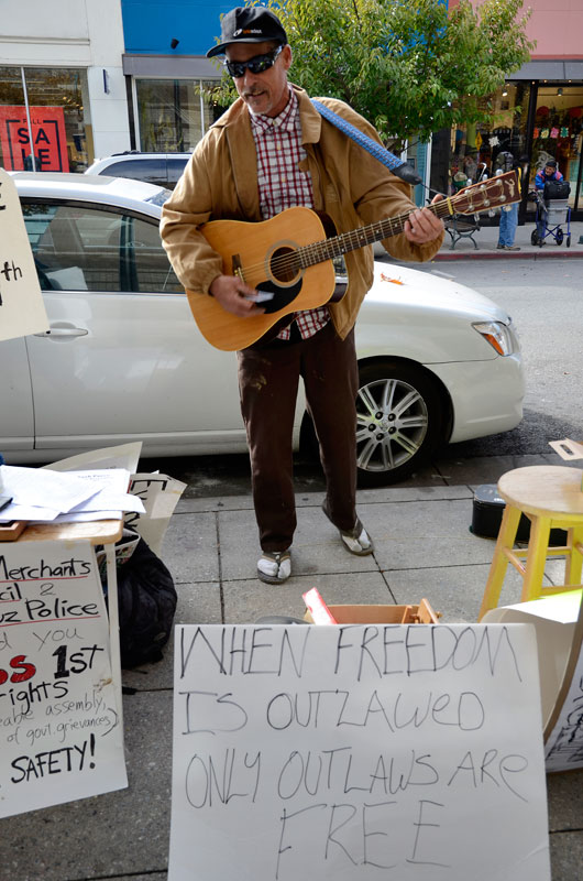 community-blanket-sit-in-santa-cruz-october-24-2013-13.jpg 