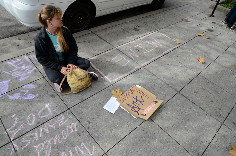 community-blanket-sit-in-santa-cruz-october-24-2013-7.jpg 