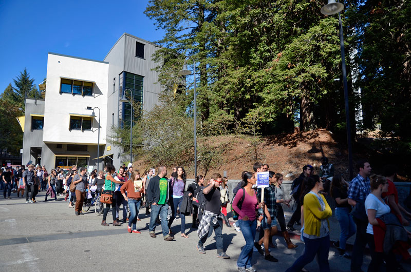 uc-student-academic-workers-ucsc-bargaining-santa-cruz-october-22-2013-11.jpg 