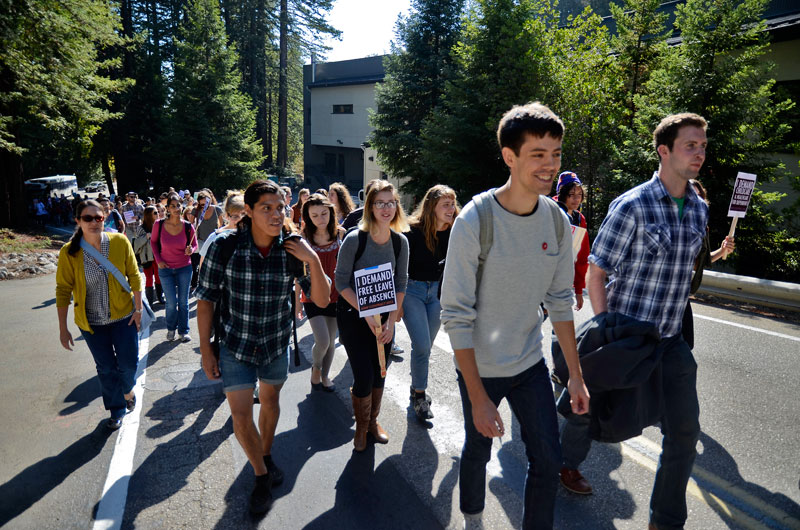 uc-student-academic-workers-ucsc-bargaining-santa-cruz-october-22-2013-14.jpg 