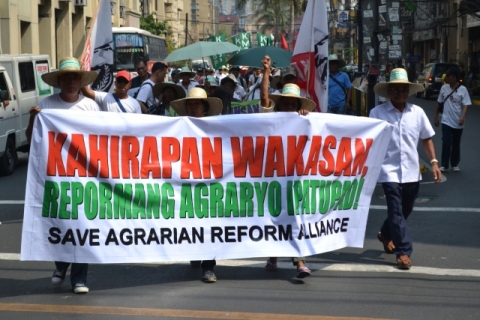 2014-sara-agrarian-reform-philippines-magbubukid.jpg 