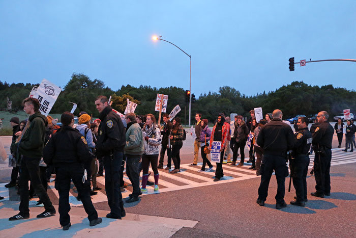 uc-santa-cruz-strike-4-3-2014-4.jpg 