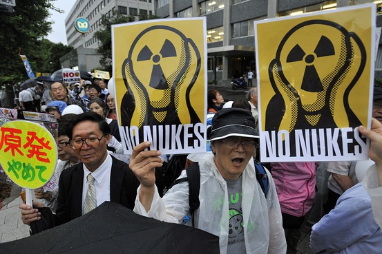 japan_anti-nuke_tokyo_protest_july_20.jpg 