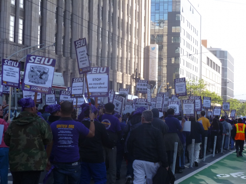 800_seiu1021_twitter_protest_on_market_st..jpg 