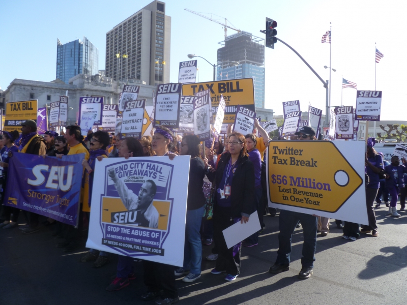 800_seiu1021_twitter_protest_tax_breaks.jpg 