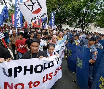 2014-obama-protest-manila-sanlakas.jpg 