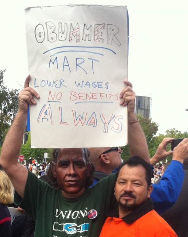 800_walmart_obuma_protest.jpg 