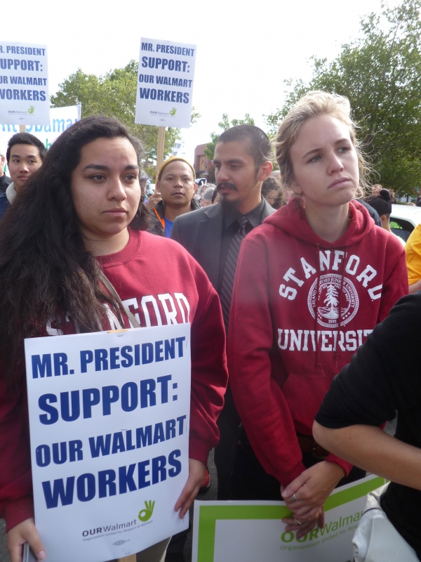 800_walmart_stanford_students_supported_workers.jpg 