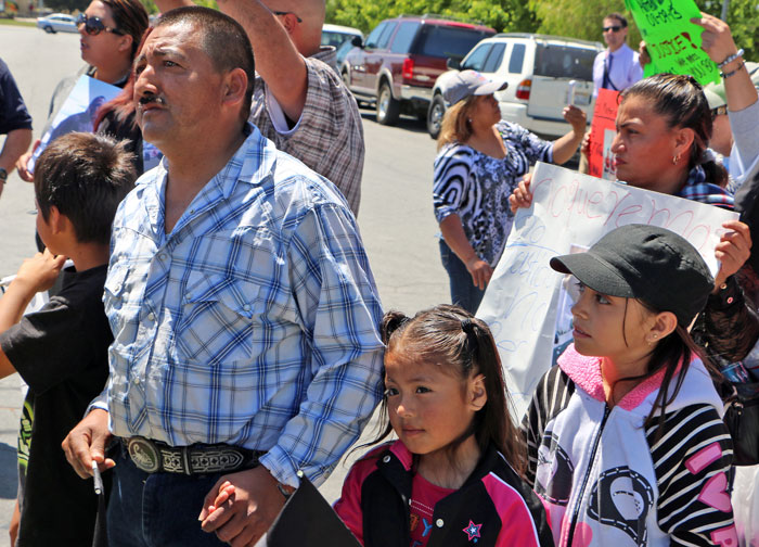 salinas-police-brutality-march-11.jpg 