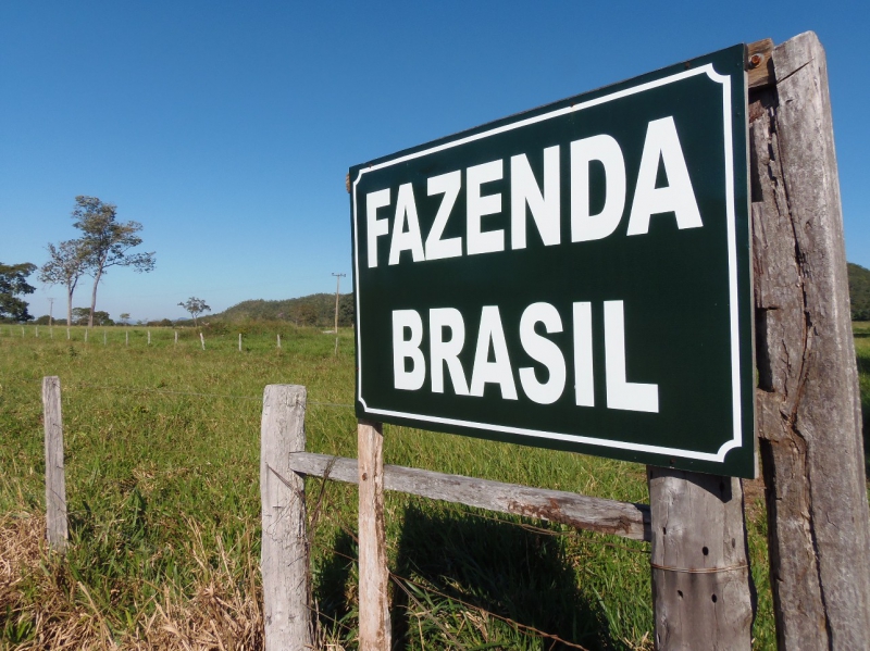 800_01__welcome_to_the_fazenda_republic_of_brazil.jpg 