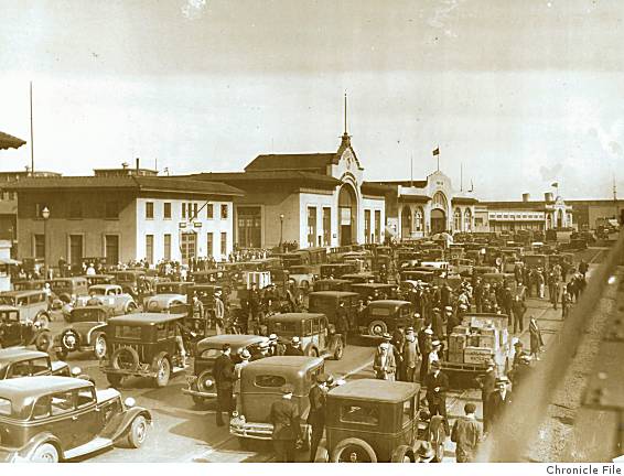 ilwu__34_strike_on_embarcadero.jpg 