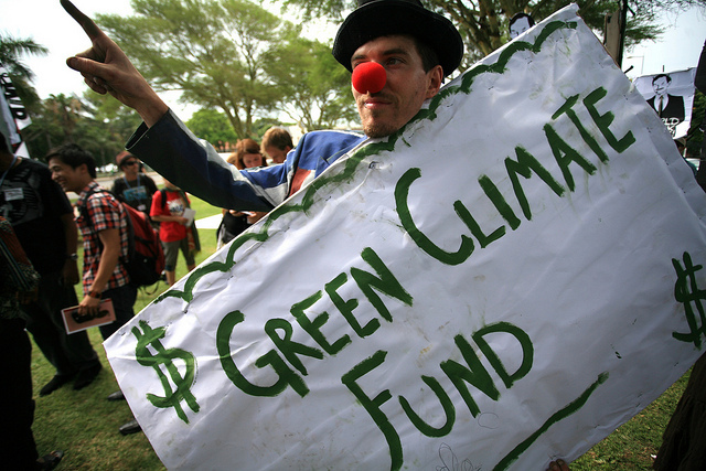 20140924-foe-green-climate-fund.jpg 