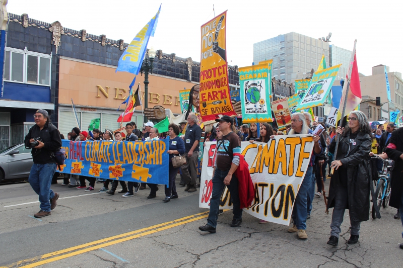 800_march_against_jerry_brown_s_campaign_to_frack_california.jpg 