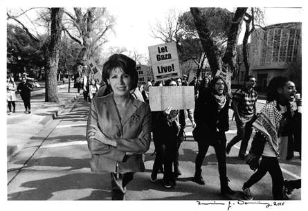 students_stage_mock_firing_of_katehi_1_1.jpg 