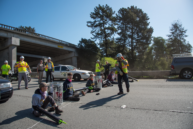 uc-santa-cruz-student-lock-down-highway-one.jpg 