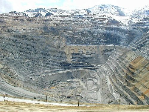 bingham-canyon-open-pit-copper-mine-mod.jpg 