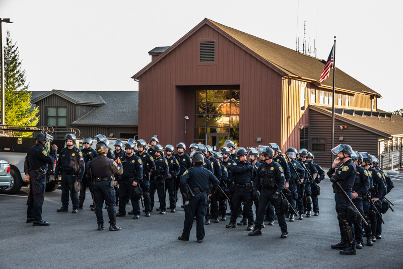 university-of-california-riot-police-uc-santa-cruz-20.jpg 