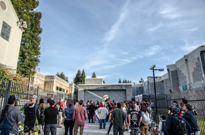 800_santa-cruz-jail-protest-april-6-2013-1.jpg 