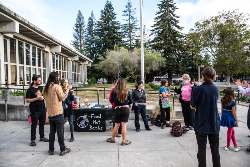 800_santa-cruz-eleven-court-house-food-not-bombs.jpg 