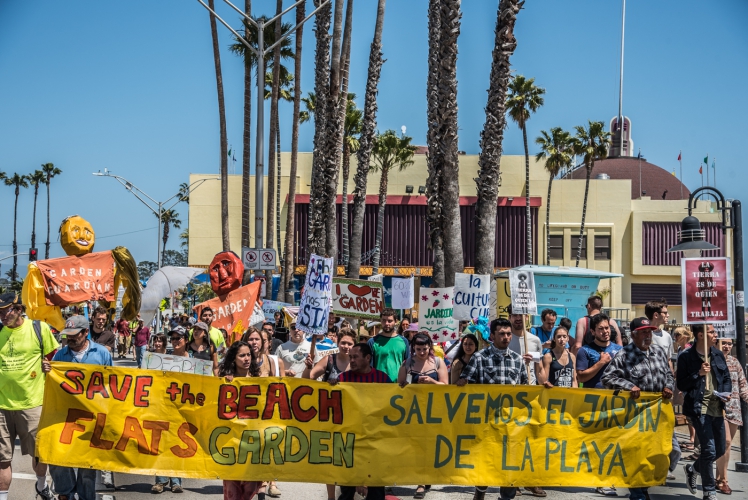 sm_may-day-santa-cruz-22-beach-street-flats-garden.jpg 