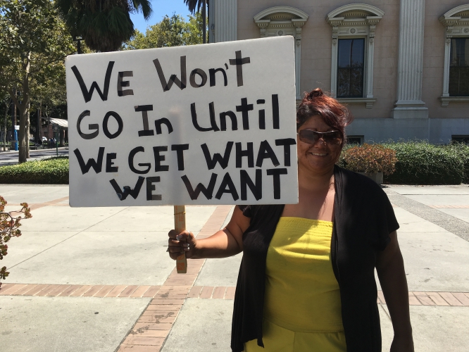 sm_santa_clara_court_clerk_on_strike8-12-16.jpg 