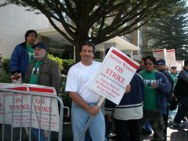 sferazo_with_afscme_ucsf_strikers.jpg 