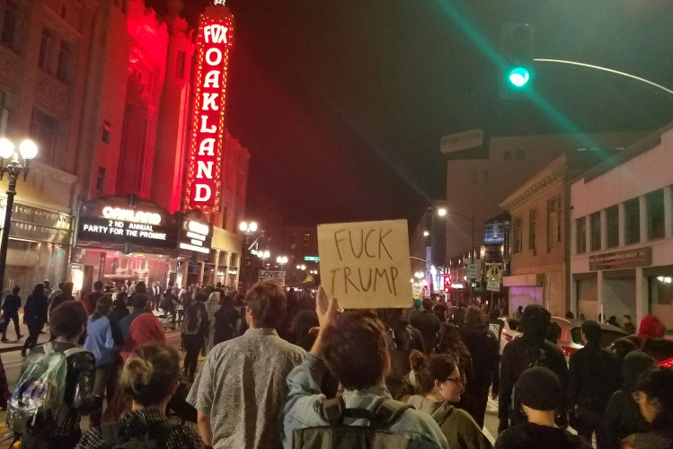 sm_fucktrump-oakland_20161110_021.jpg 