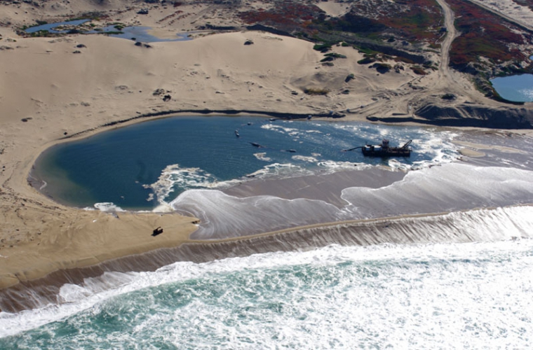 sm_cemex-sand-mining-operation-in-marina-monterey-county-california.jpg 