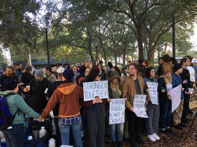 sm_stronger-together-tampa-food-not-bombs.jpg 