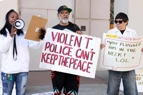 480_sterling_frank_protesting_antioch_police.jpg