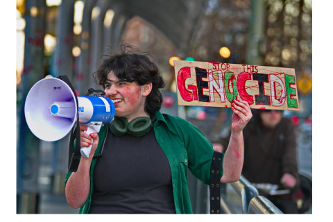 Iphis on Megaphone