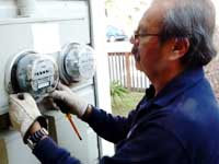 PG&E Begins Removing 'Smart' Meters Due to Health Effects