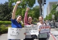 In Sacramento, Demonstrators Confront the War on Women