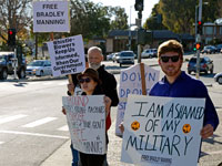 Bradley Manning Supporters Gather in Santa Cruz to Mark Soldier's 1000th Day in Prison