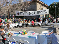 Hundreds Served at Santa Cruz Food Not Bombs Holiday Meal