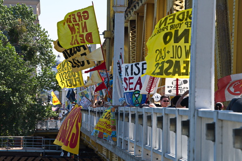 Thousands March in Sacramento to Demand End of Fossil Fuels