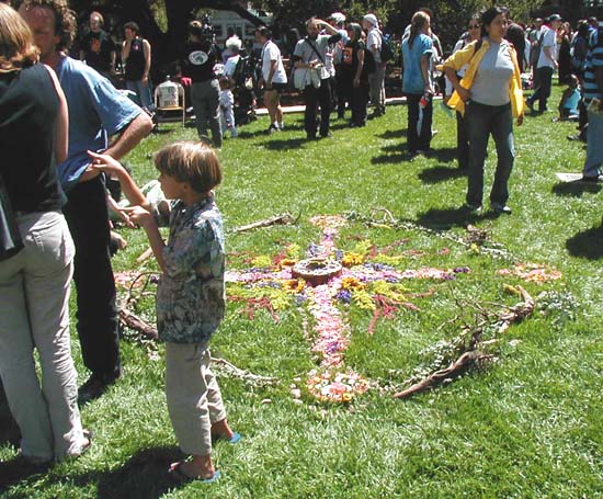 summerjampeacecircle.jpg 