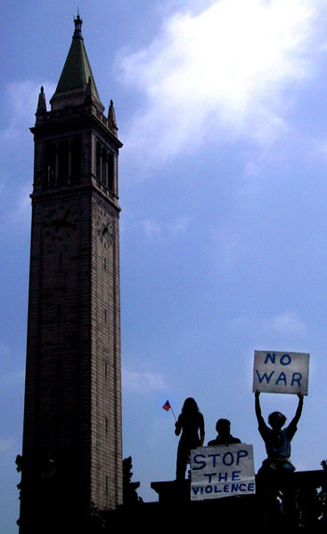 antiwar_signs_ucb.jpg 