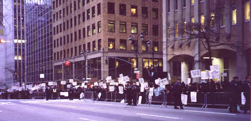 12feb02-bigcrowd.jpeg 